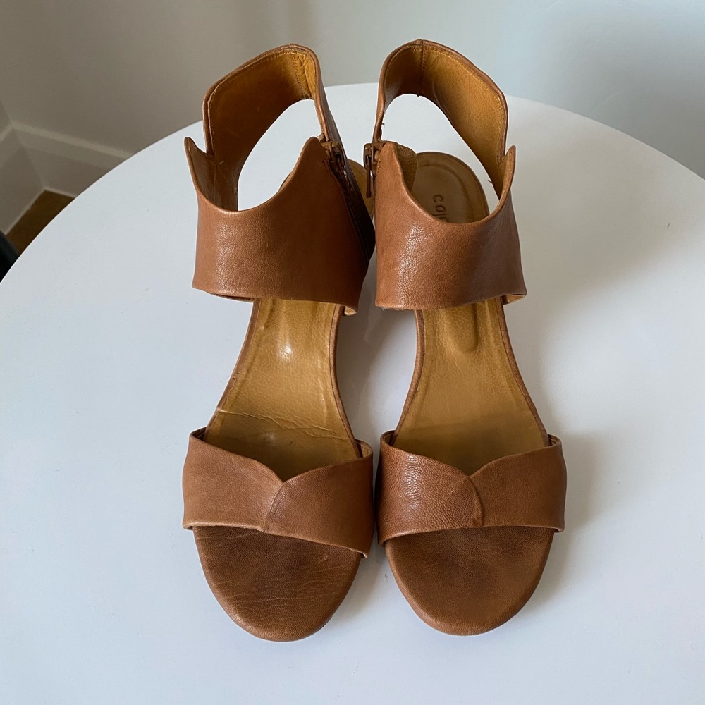Coclico sandals in tan leather. Size 40